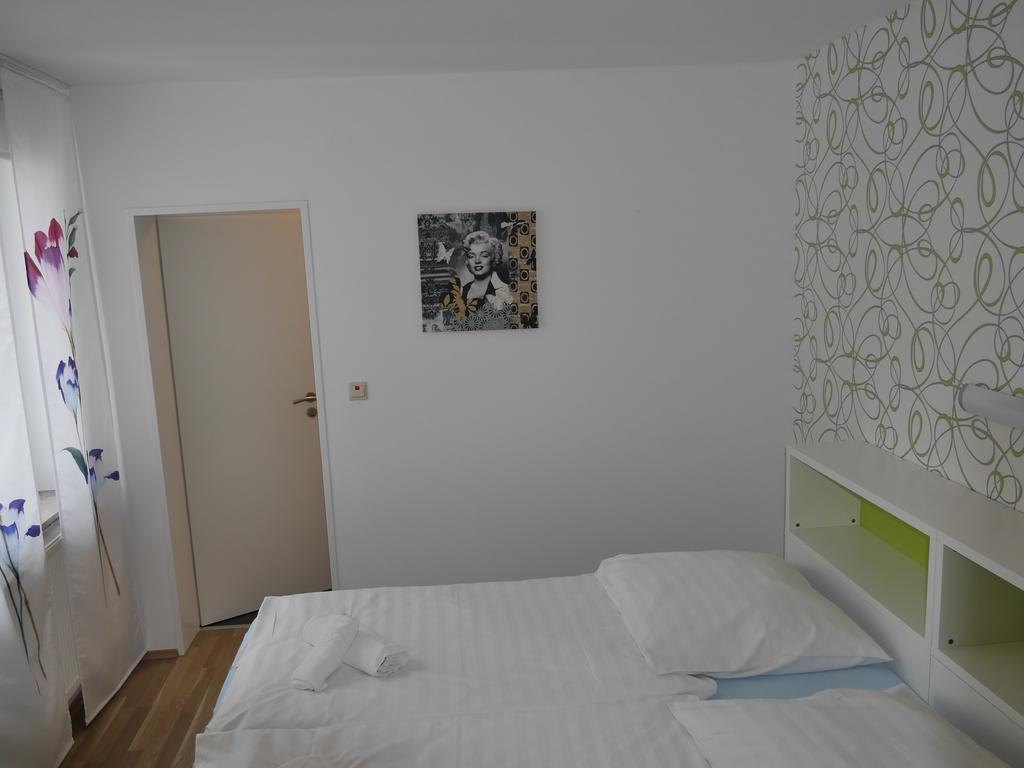 Guest house Gastehaus Hanseat 2*